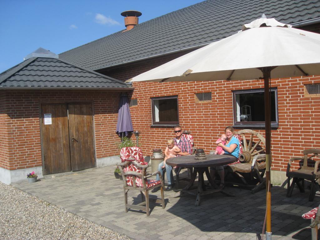 Den Gamle Kostald Bed & Breakfast Holsted Экстерьер фото