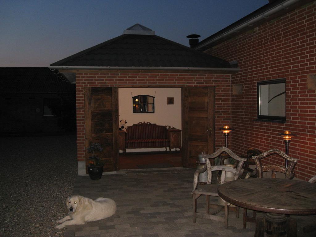 Den Gamle Kostald Bed & Breakfast Holsted Экстерьер фото