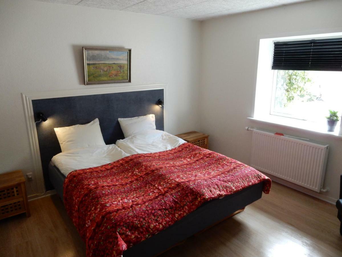 Den Gamle Kostald Bed & Breakfast Holsted Экстерьер фото